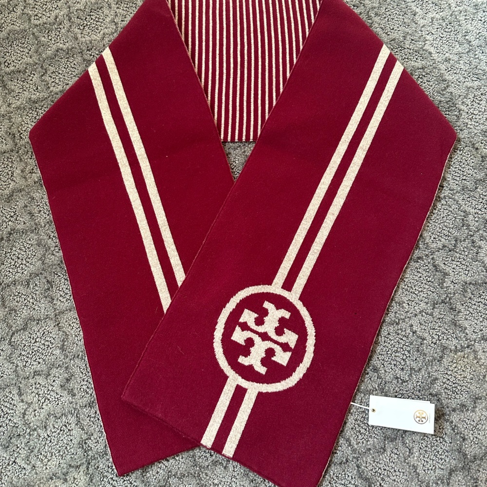NWT Tory Burch Merino Wool Reversible Winter Scarf Wrap Maroon